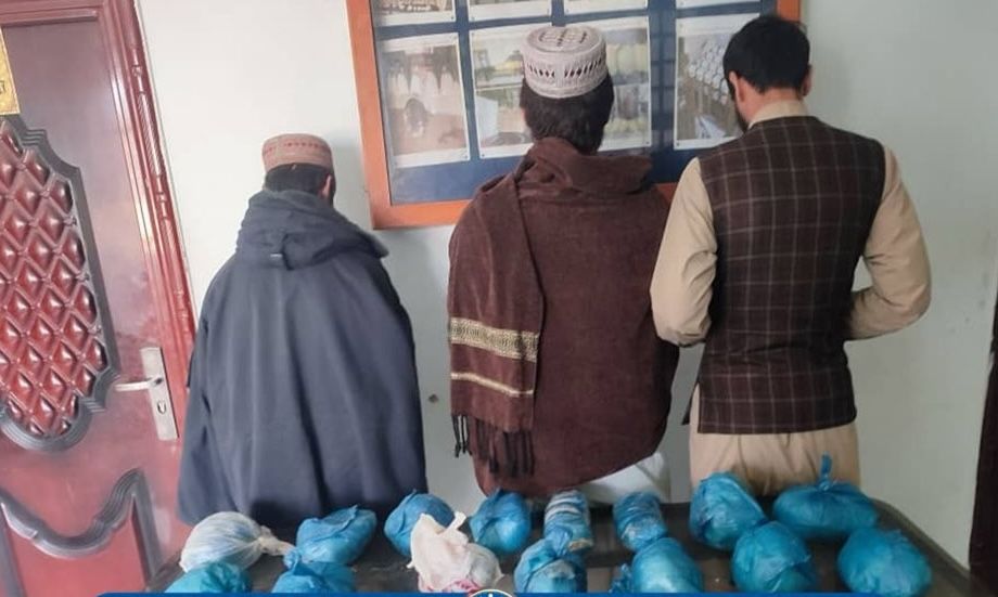 طالبانو په کابل او هرات کې ۱۳ کسان د نشه‌یي توکو د پلور او قاچاق په تور نیولي