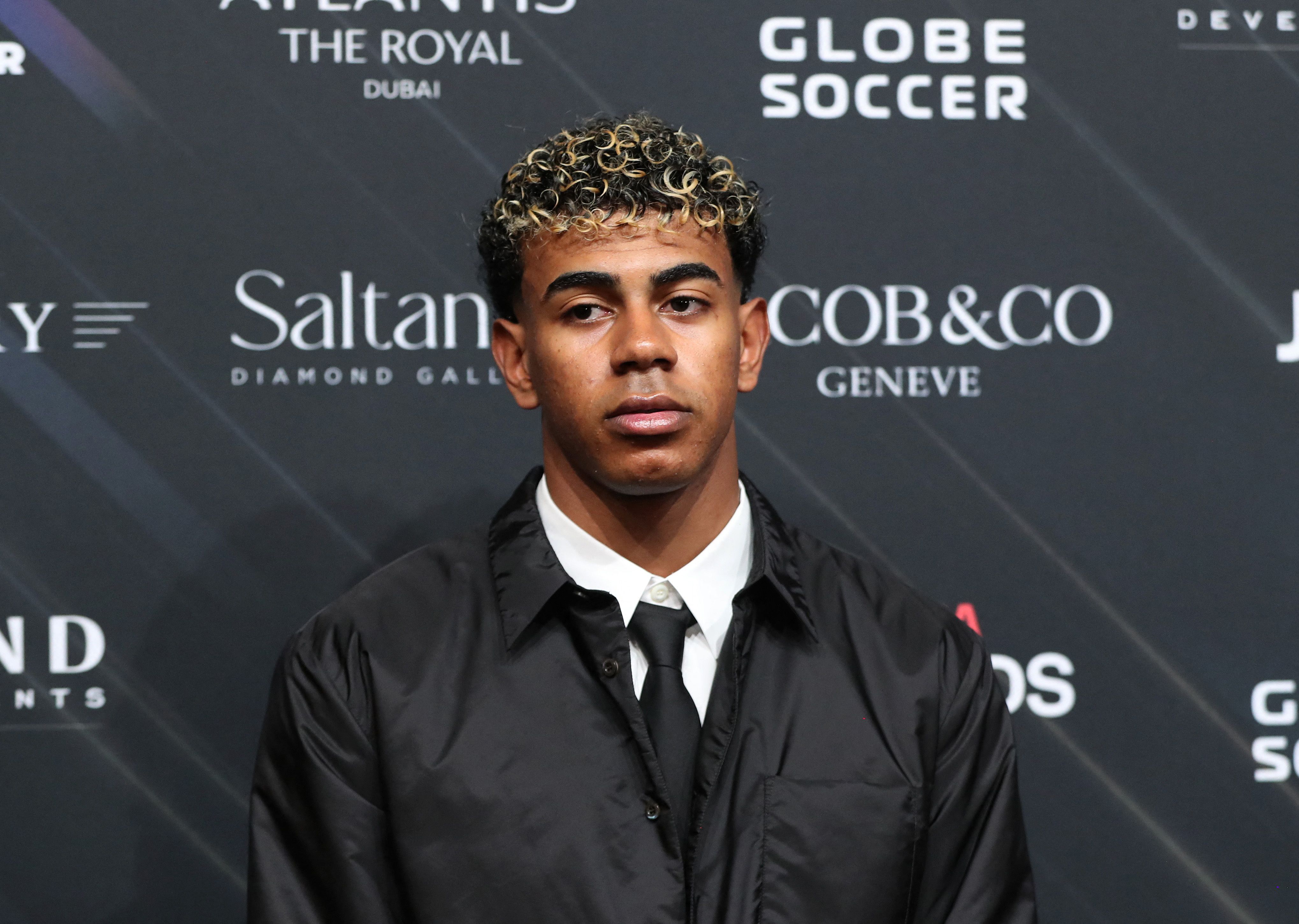 مراسم گلوب ساکر ٢٠٢٥؛ لامین یامال بالاتر از امباپه و دمبله، بهترین مهاجم سال شد