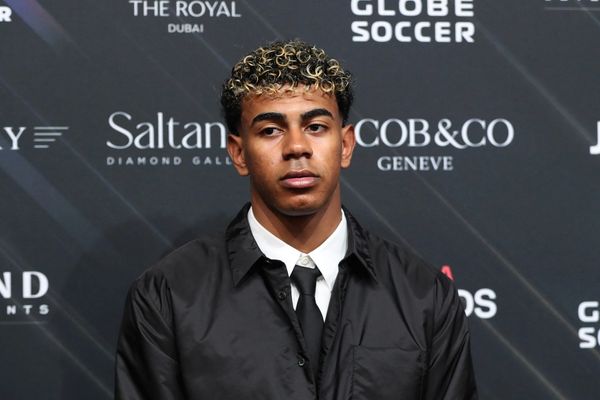 مراسم گلوب ساکر ٢٠٢٥؛ لامین یامال بالاتر از امباپه و دمبله، بهترین مهاجم سال شد