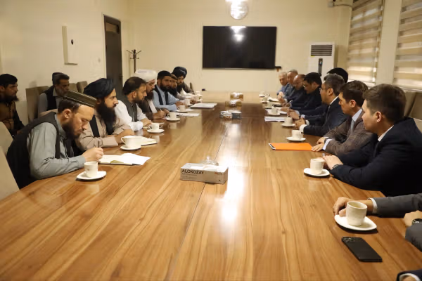 قزاقستاني سوداګرو د افغانستان د کرومایټو او مسو په کانونو کې پانګونې ته لېوالتیا ښودلې