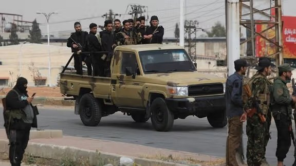 د سوریې په حلب کې ځانمرګي برید یو امنیتي سرتېری وژلی او دوه نور یې ټپیان کړي دي