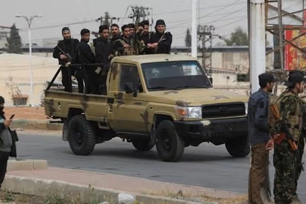 د سوریې په حلب کې ځانمرګي برید یو امنیتي سرتېری وژلی او دوه نور یې ټپیان کړي دي