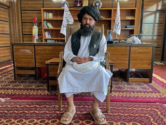 یک دانشجو میگوید وزیر تحصیلات طالبان او را به خاطر پوشیدن کلاه اوزبیکی سیلی زده است