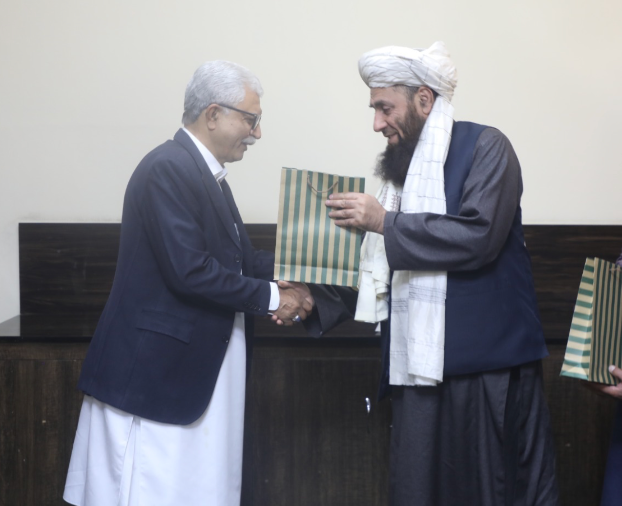 طالبانو د کرنې او مالدارۍ په اړه پر ګډې پانګونې او همکارۍ له ایراني چارواکو سره خبرې کړې