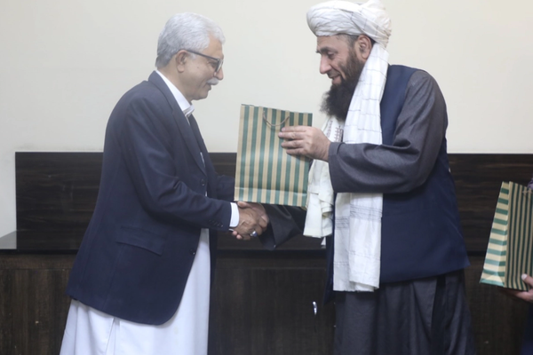طالبانو د کرنې او مالدارۍ په اړه پر ګډې پانګونې او همکارۍ له ایراني چارواکو سره خبرې کړې