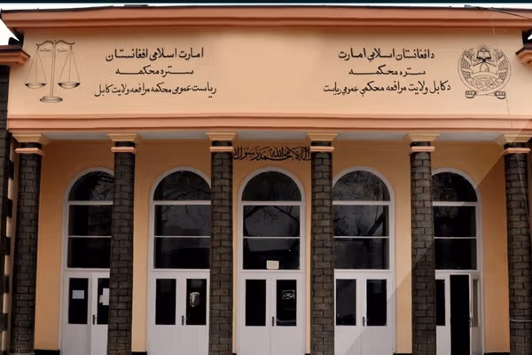 طالبانو په کابل کې ۱۵ کسان په دُرو وهلي دي