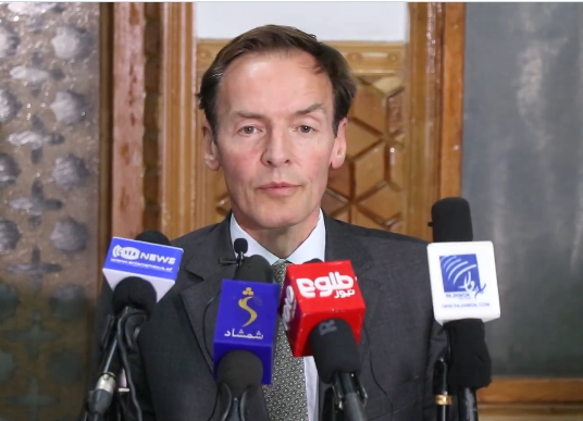 برېټانیا د طالبانو او پاکستان ترمنځ د خبرو اترو د بېرته پیلېدو غوښتنه کړې