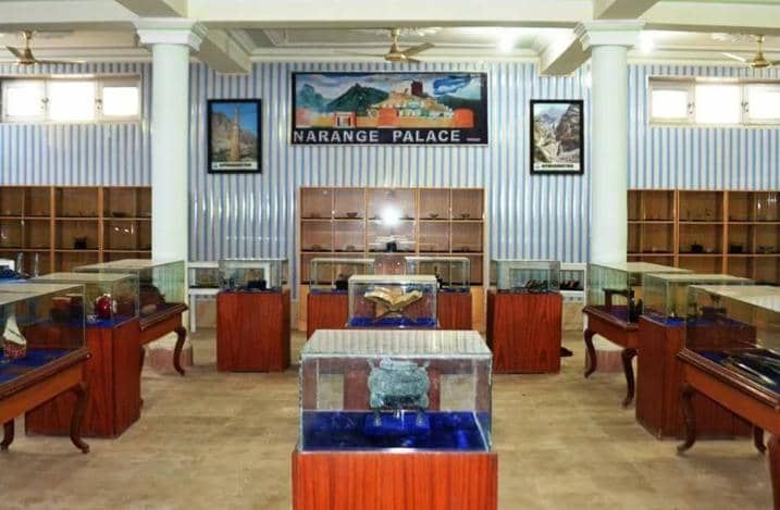 طالبان: یو شمېر بهرنیانو له کندهاره د تاریخي کتابونو او اثارو د قاچاق هڅې کړې دي