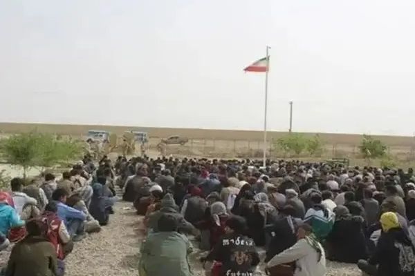 Taliban Says Over 10,000 Afghan Refugees Expelled From Iran & Pakistan