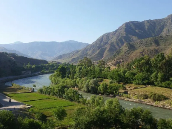 طالبان از علاقهمندی یک شرکت چینی برای ساخت سه نیروگاه برق آبی در کنر خبر داد