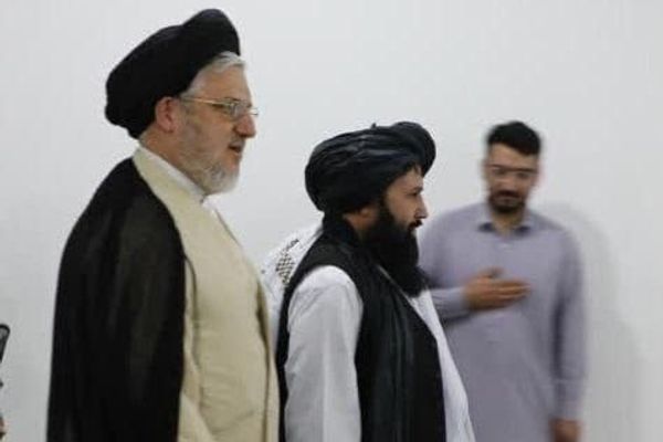 روزنامه جمهوری اسلامی: دیدار مقامهای ایرانی با وزیر طالبان اشتباه بود