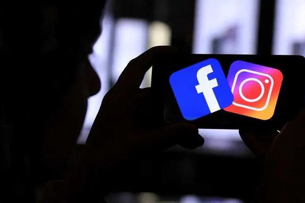 رویټرز: امریکایي سناتورانو د «مېټا» شرکت د درغلیزو اعلانونو د څېړنې غوښتنه کړې