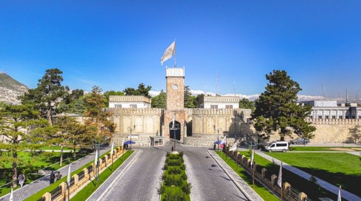 چین به اداره طالبان ۱۰۰ هزار دالر کمک می‌کند