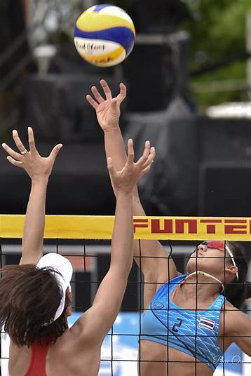 مسابقات همبستگی کشورهای اسلامی؛ اختلاف فدراسیون و والیبایست‌های زن افغانستان بر سر چیست؟