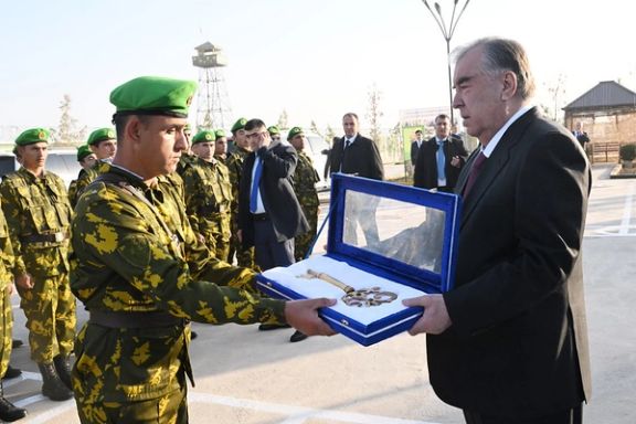 رئیسجمهور تاجیکستان ۲۴ پاسگاه جدید را در مرز با افغانستان افتتاح کرد