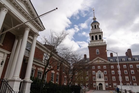 امریکا په هارورډ پوهنتون کې د بهرنیو محصلانو لپاره د شاملېدو نوملیکنه بنده کړه