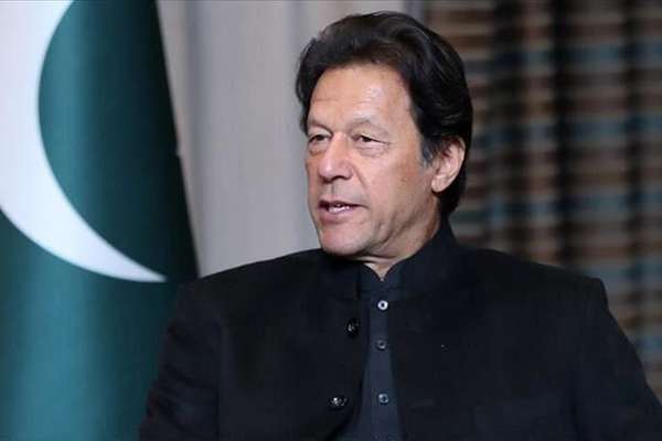 عمران خان: عاصم منیر له طالبانو سره اړیکې خرابې کړي او سیمه یې له ګواښ سره مخ کړې