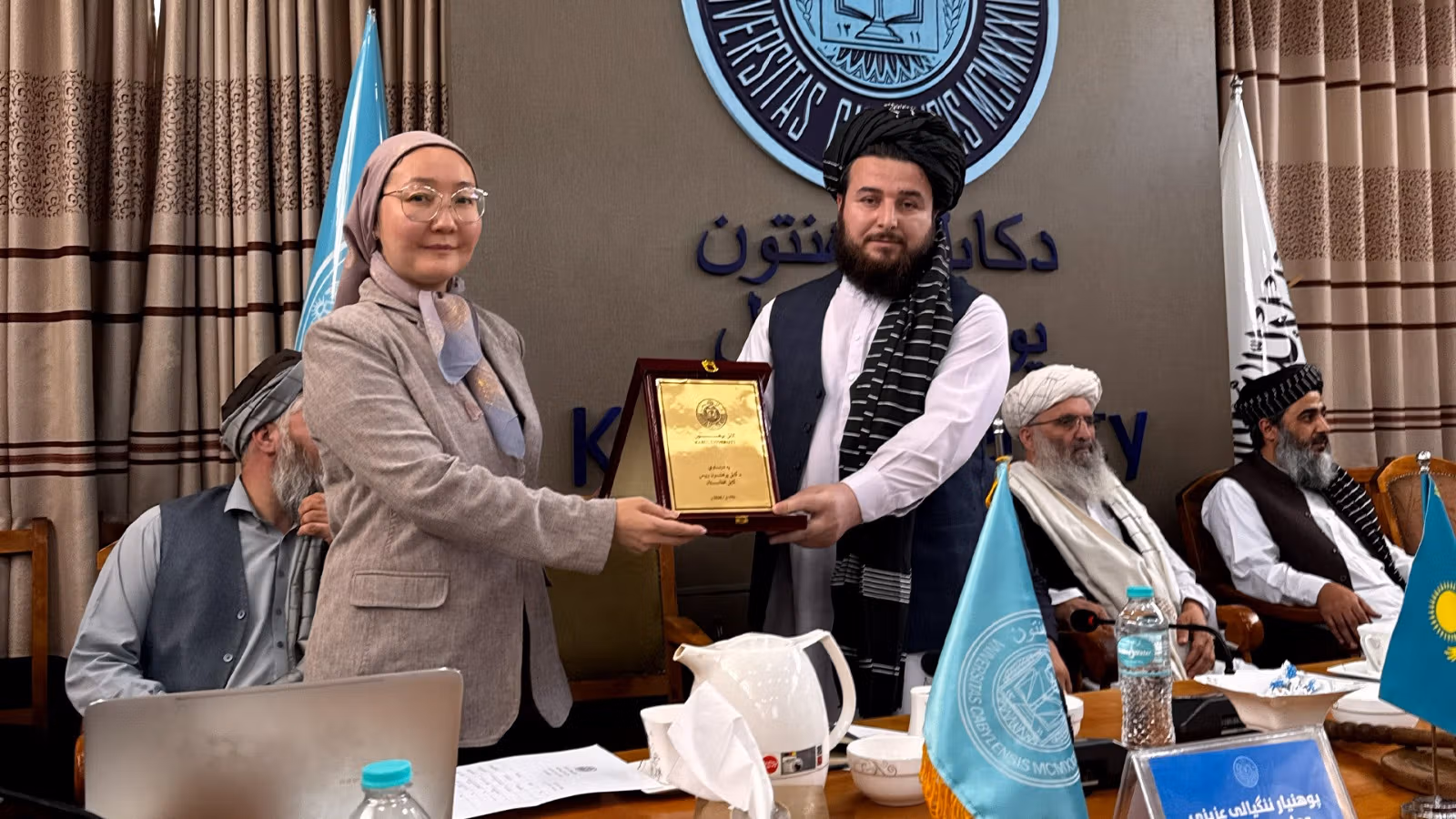 طالبان و قزاقستان برای ایجاد نخستین مرکز پژوهشی مدیریت منابع آب قرارداد امضا کردند