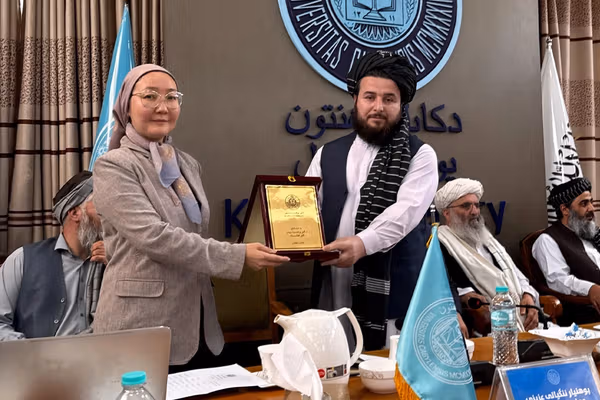 طالبان و قزاقستان برای ایجاد نخستین مرکز پژوهشی مدیریت منابع آب قرارداد امضا کردند