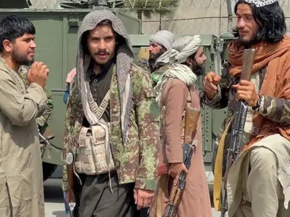 Afghanistan's Green Trend Exposes 100,000 'Ghost Soldiers' in Taliban Forces