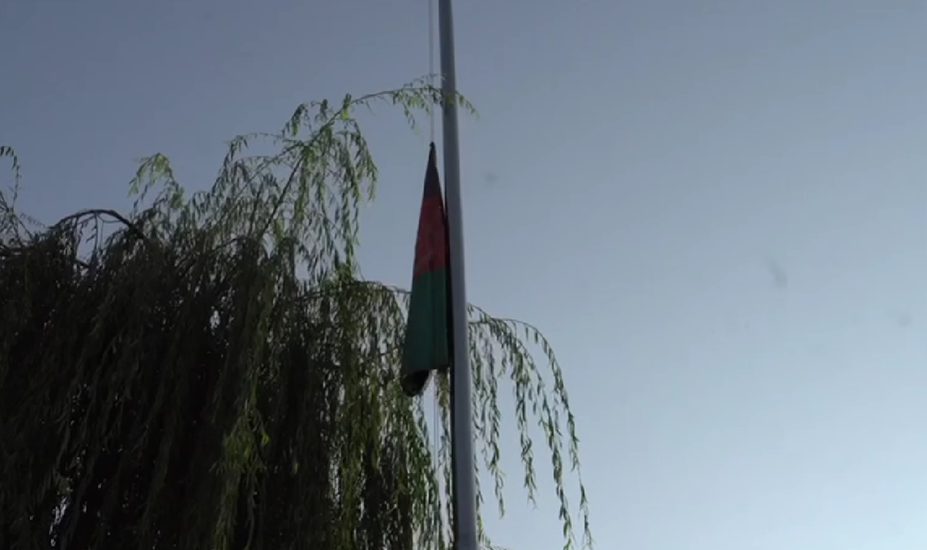 افزایش آمار قربانیان زمین‌لرزه در هرات؛ پرچم افغانستان در تاجیکستان نیمه‌افراشته شد