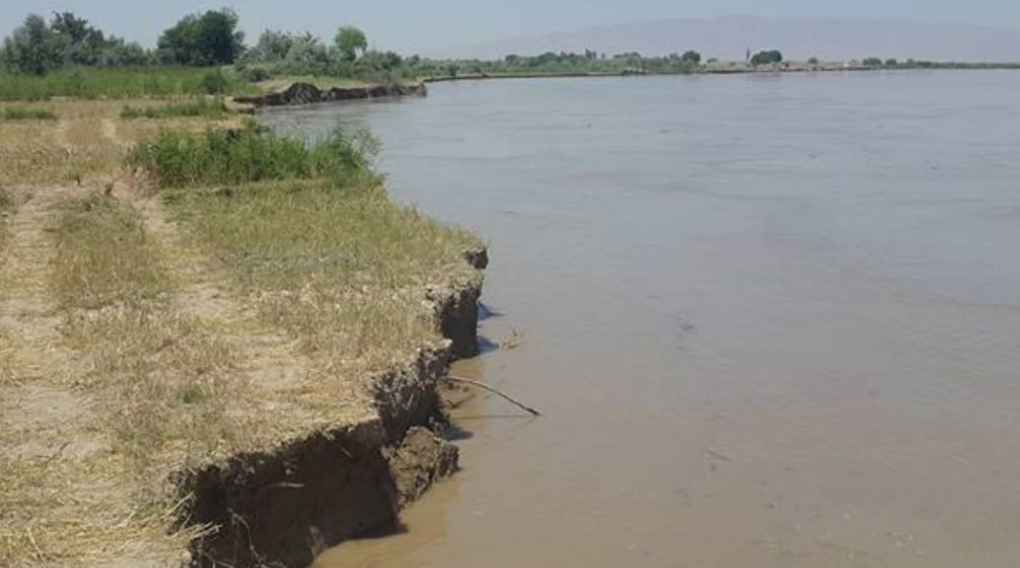 د طالبانو حکومت وايي، د امو سیند د څنډو د ورانۍ مخه به ونیسي