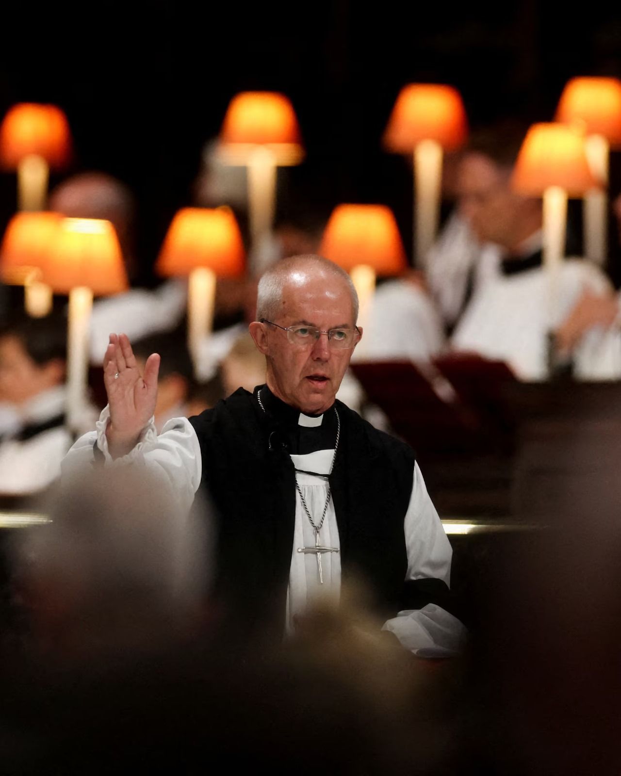 د برېتانیا د کلیسا مسوول په کلیسا کې له جنسي ځورونو د سترګې پټونې له امله استعفا ته اړ شو