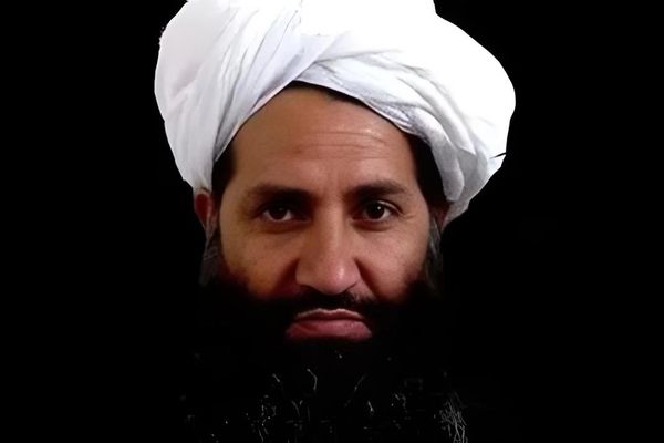 ملا هبتالله اخوندزاده: امریکا او ناټو دې زور وهي او موږ دې د شریعت له نفاذه راوګرځوي