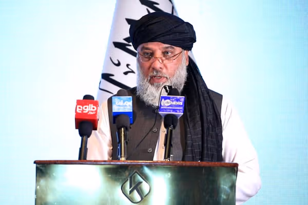 د طالبانو د سوداګرۍ وزیر وايي چې په قرغیزستان کې د افغانستان د «سوداګرۍ کور» جوړوي