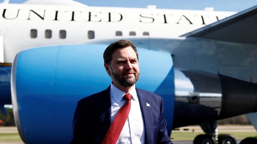 معاون ترامپ برای مذاکره با جمهوری اسلامی عازم پاکستان شد