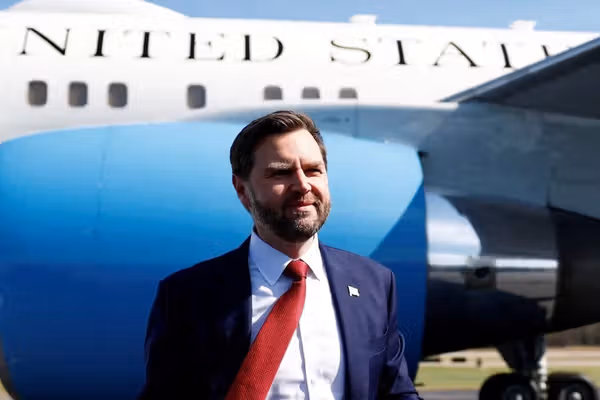 معاون ترامپ برای مذاکره با جمهوری اسلامی عازم پاکستان شد