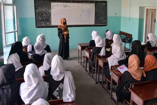 یونسېف: د افغانستان تعليمي سيسټم ډېرې نیمګړتیاوي لري، خو بیا هم د جوړېدو فرصت لري