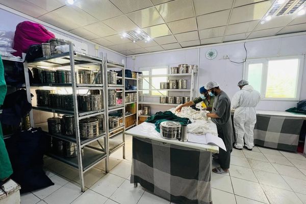 عینو مېنې روغتون ته د میرویس روغتون د ځینو څانګو انتقال کندهاریان له ستونزو سره مخ کړي