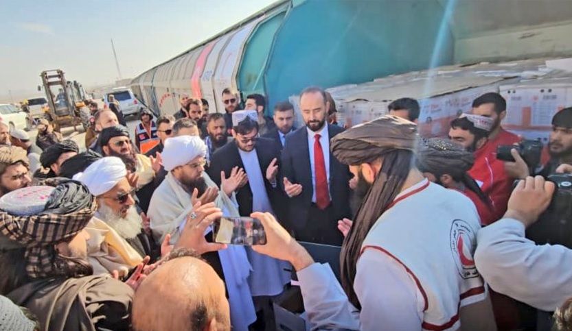 د ترکیې ۱۲۷۱ ټنه بشري مرستې افغاني سرې میاشتې ته وسپارل شوې