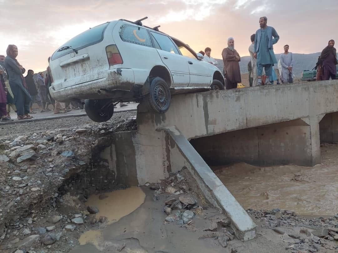 سخنگوی طالبان: ۱۲ نفر در سیلاب‌های میدان وردک جان خود را از دست دادند