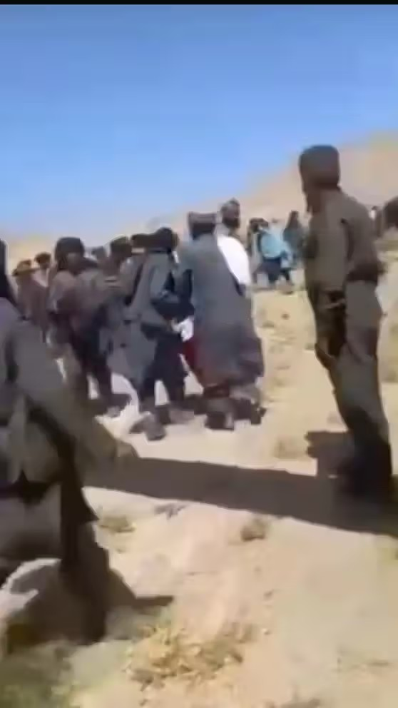 قيادي في حركة طالبان من بدخشان يؤكد مقتل مدنيين خلال قمع احتجاجات يفتل