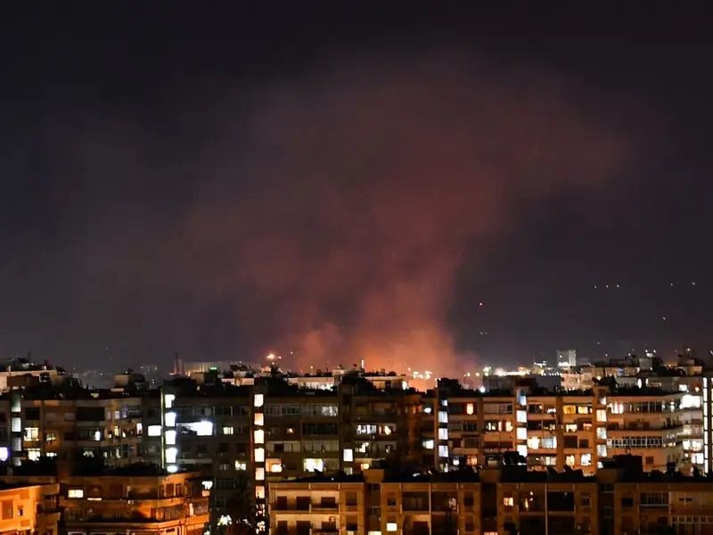 رویترز: اسرائیل به یک ساختمان امنیتی در حومه دمشق حمله کرد