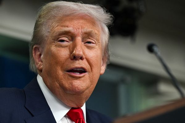 خلال لقاء بوتين.. ترامب يؤكد نيته استرجاع الأراضي المحتلة من أوكرانيا