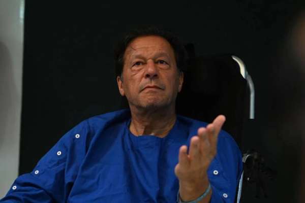عمران خان: عاصم منیر په قصدي ډول له افغانستان سره اړیکې خرابوي