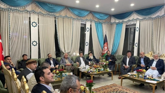 Pakistan Consulting Taliban Opponents On Post-Taliban Order, Says Political Group