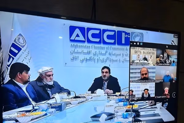 بازرگانان پاکستان و افغانستان برای بازگشایی گذرگاهها کمیته مشترک ایجاد کردند