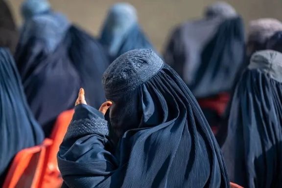 په کندهار کې پر ښځو نوي محدودیتونه؛ ښځې یوازې بورقه او چادري د حجاب لپاره استفاده کولی شي