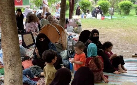 د اسنادو په لرلو سره هم افغان کډوال د اسلام اباد په پارکونو کې ژوند کولو ته اړ ایستل شوي