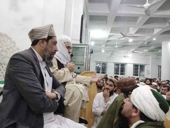 دیدار وزیر پیشین تحصیلات عالی طالبان با مسئولان مدرسه حقانی در پاکستان