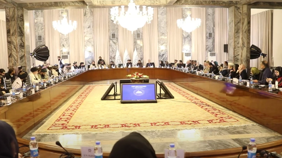 امیرخان متقي: نړیوالې مرستې دې د افغانانو له اړتیاوو او لومړیتوبونو سره سمې ووېشل شي