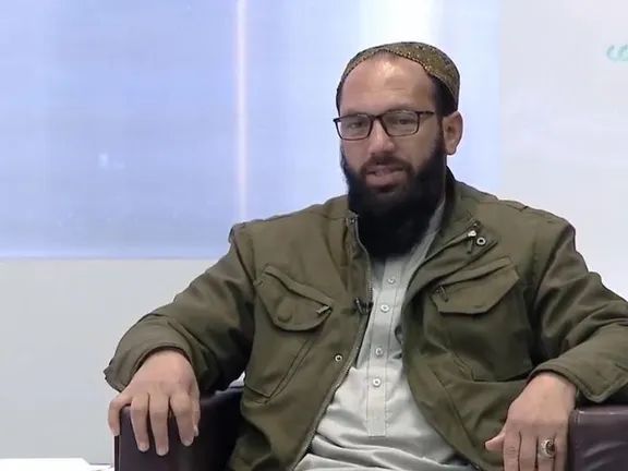 طالبان: دا مهال د افغانستان په بېلابېلو ولایتونو کې تر ۸۰۰ ډېرې موسسې خپلې چارې مخته وړي