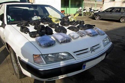 ایراني چارواکو ویلي چې له افغانستان څخه ایران ته نږدې لس کیلو ګرامه هرویین نیول شوي دي