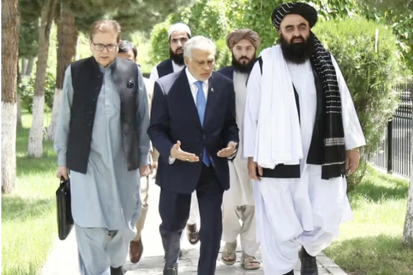 باكستان تدين الهجوم على مواطنين صينيين على حدود أفغانستان بينما طالبان تصمت