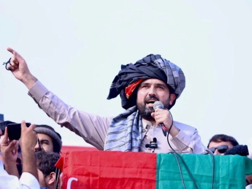 سهیل اپریدی: د افغانستان په اړه د بندو دروازو تر شا پټې پالیسۍ د منلو وړ نه دي