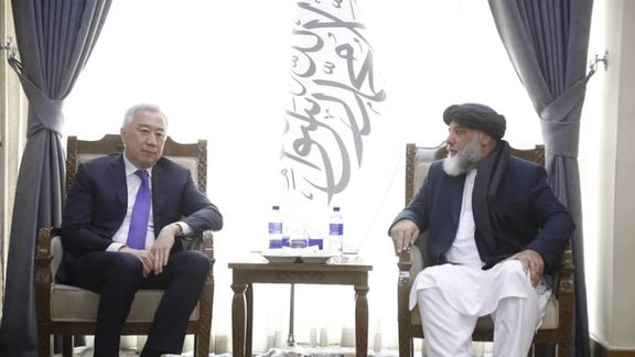 معاون نخستوزیر قزاقستان برای امضای توافقنامه اقتصادی با طالبان وارد کابل شد
